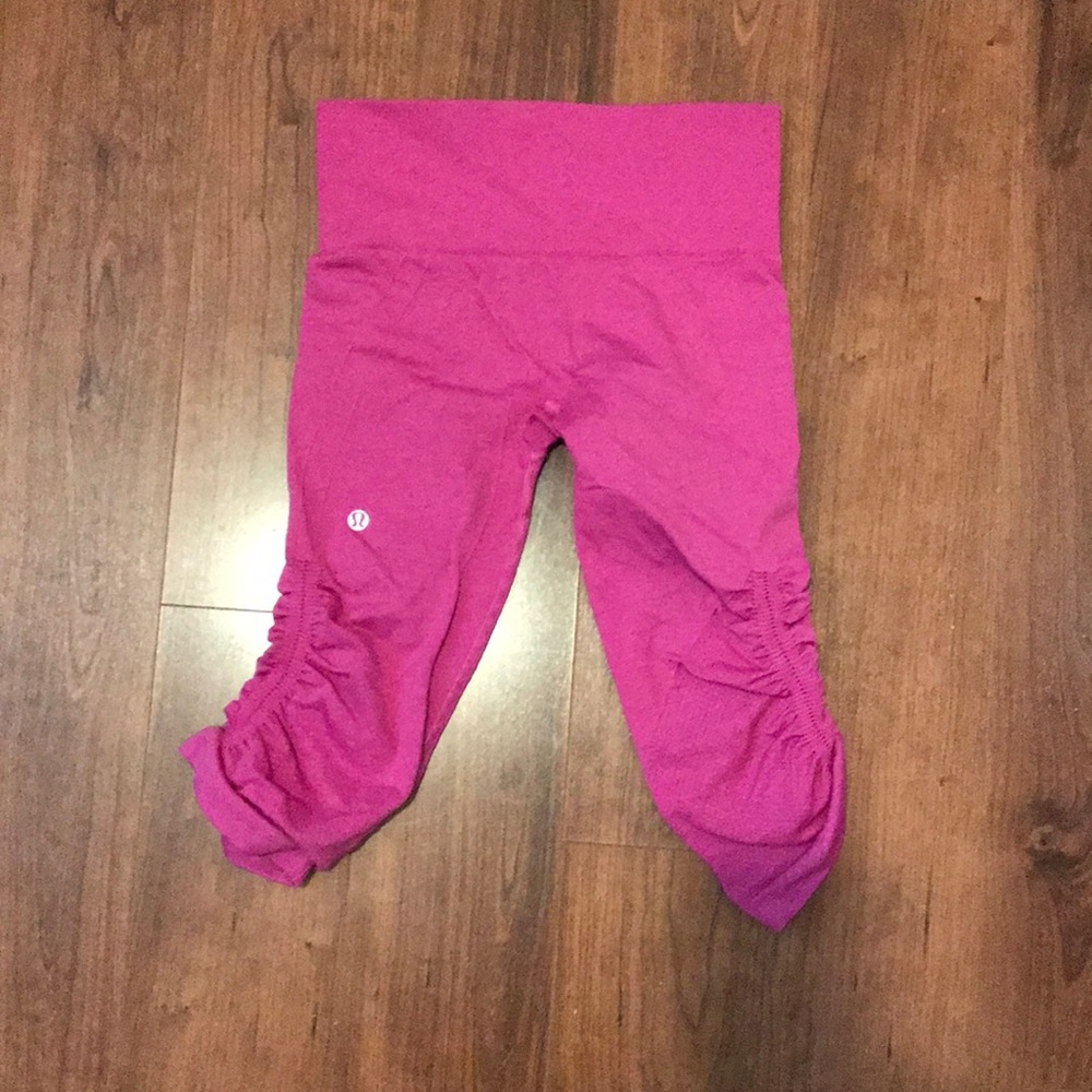 Lululemon workout capris